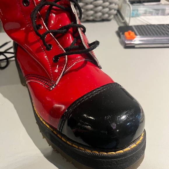 Vintage Dr. Martens Patent Leather Red & Black, Women's size 10 US - Picture 15 of 16